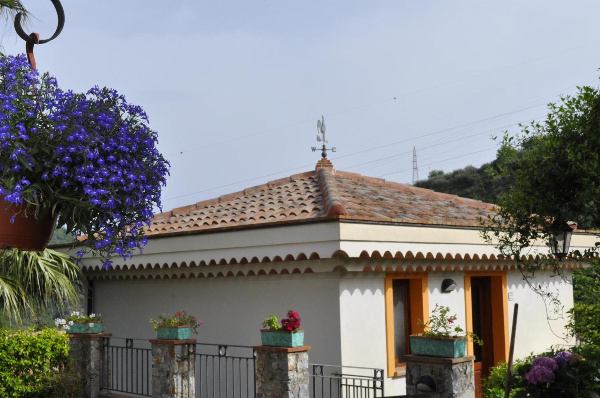 Borgo San Francesco 호텔 조이오사마레아 객실 사진